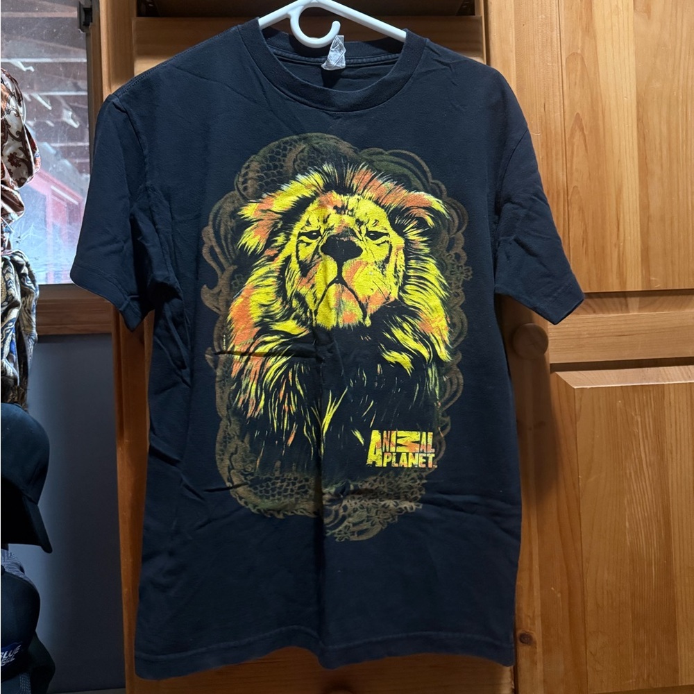 Vintage Animal planet tee